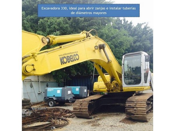 EXCAVADORA